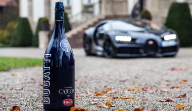 H Bugatti τώρα και σε… σαμπάνια! 