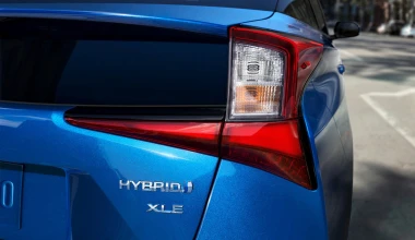 Ανανεωμένο Toyota Prius με