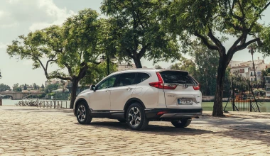 ΠΡΩΤΗ ΟΔΗΓΗΣΗ: Honda CR-V Hybrid