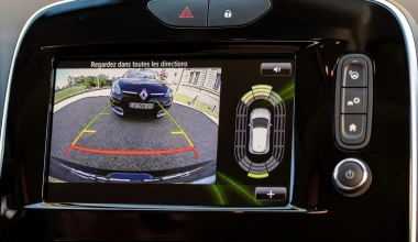 RENAULT CLIO & CAPTUR. Πάθος για οδήγηση.