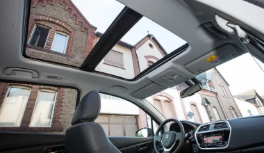 SUZUKI S-CROSS. Double Magic.