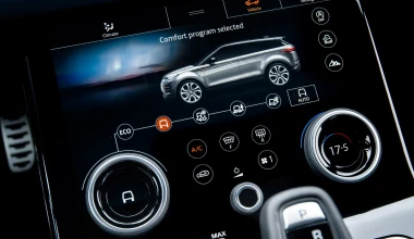 ΟΔΗΓΟΥΜΕ το νέο Range Rover Evoque στην Ελλάδα