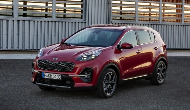 ΝΕΟ KIA SPORTAGE. ΞΕΧΩΡΙΖΕΙ.