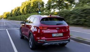 ΝΕΟ KIA SPORTAGE. ΞΕΧΩΡΙΖΕΙ.