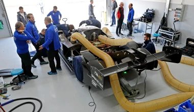 Ένα βήμα πιο κοντά: Αποφασισμένη για ρεκόρ στο Nurburgring η VW (vid)