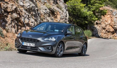 Δοκιμή 3 Ford Focus ST Line: Με κινητήρες βενζίνης και diesel 