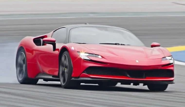 Ferrari SF90 Stradale με 1.000 «υβριδικούς» ίππους (video)