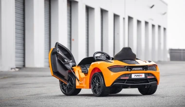 Οδηγώντας μια McLaren από την ηλικία των τριών (video)