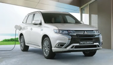 MITSUBISHI OUTLANDER PHEV. To Electric-Hybrid SUV