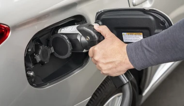 MITSUBISHI OUTLANDER PHEV. To Electric-Hybrid SUV