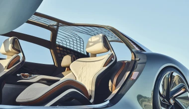 Καθηλωτικές φωτογραφίες της πρωτότυπης Bentley EXP 100 GT