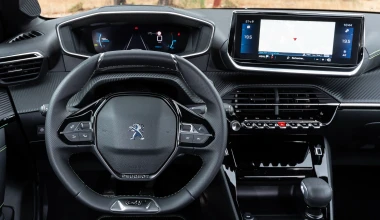 ΟΔΗΓΟΥΜΕ το νέο Peugeot 208