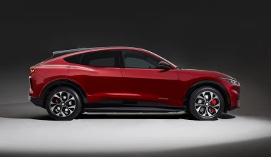 Ford Mustang Mach-E: Το ηλεκτρικό SUV με αυτονομία 600 km (vid)
