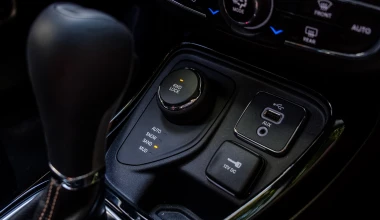 Jeep Compass & Renegade. DNA Περιπέτειας