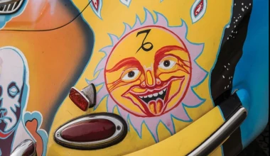 Θρυλικό αυτοκίνητο, θρυλική ιδιοκτήτρια!