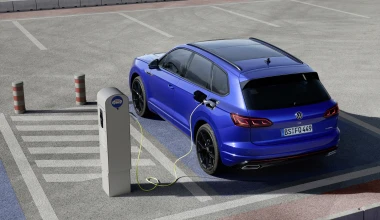 Volkswagen Touareg R: HOT SUV με 462 ίππους!