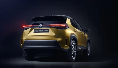 Αυτό είναι το Toyota Yaris Cross - Υβριδικό και τετρακίνητο μικρό SUV