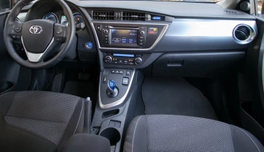 Toyota Auris Hybrid