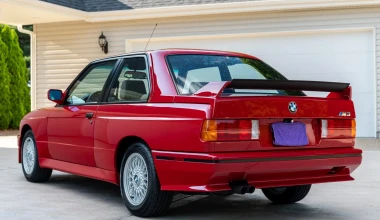 Εσύ πόσα θα έδινες για μία BMW M3 E30 του ’88 με 13.000 km;