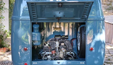 Αυτή είναι η Sofie. Είναι 70 ετών, αλλά πάντα νέα και εντυπωσιακή!