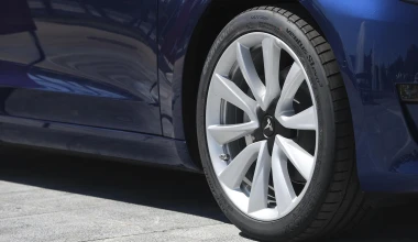 Tesla: Αυτό είναι το πρώτο σημείο πώλησης στην Αθήνα -
Το GOCAR βρέθηκε εκεί (Φωτογραφίες & Βίντεο)