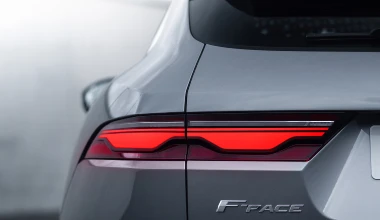 Νέα Jaguar F-Pace: Υβριδική και ριζικά μεταμορφωμένη! (Video)
