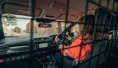 Nissan Re-Leaf: Ο ηλεκτρικός first-responder που δεν κολλάει πουθενά (video)