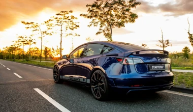 Με σπορ πινελιές το Tesla Model 3