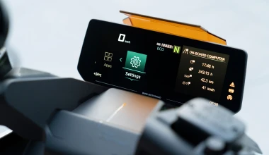 Ένα ηλεκτρικό scooter με φουλ τεχνολογία: το BMW Motorrad Definition CE 04