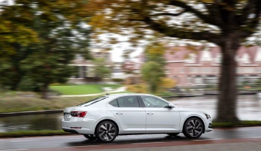 Δοκιμή: Skoda Superb iV - ΥΠΕΡΟΧΗ