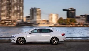 Δοκιμή: Skoda Superb iV - ΥΠΕΡΟΧΗ