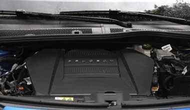 Δοκιμή: Peugeot e-2008 - Ηλεκτρικό και ασυμβίβαστο