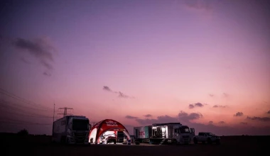 Αυτό είναι το αυτοκίνητο των 400 ίππων των Loeb και Roma για το Ράλι Ντακάρ! 