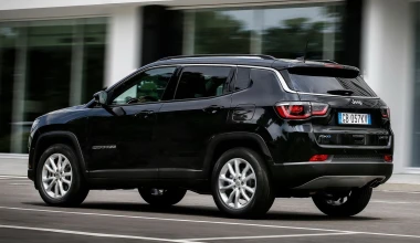 Renegade 4xe και Compass 4xe: Πώς η τεχνολογία Plug-in Hybrid της Jeep συνδυάζεται με τετρακίνηση