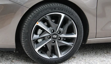 ΔΟΚΙΜΗ: Hyundai i30 Fastback 1.5T 48V Hybrid Auto - Με 160 ίππους και τιμή πρόκληση!