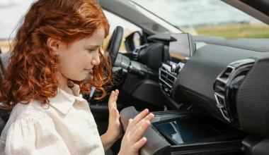 Ήρθε στην Ελλάδα το νέο Citroen C4 C-Cross - Δείτε τις τιμές