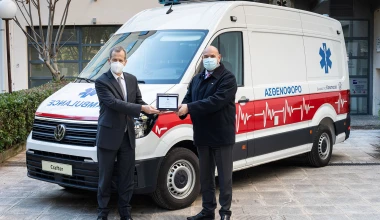 Δωρεά ασθενοφόρου στο Ε.Κ.Α.Β. από την Kosmocar