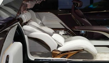Hongqi L-Concept: Η λιμουζίνα που δεν έχει τιμόνι αλλά έχει πολυέλαιο