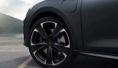 Δοκιμή Cupra Leon e-HYBRID: Hot Hybrid Hatch