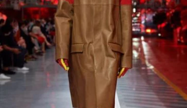 Δεν θα πιστέψεις ποια θρυλική αυτοκινητοβιομηχανία μπήκε στον κόσμο της μόδας