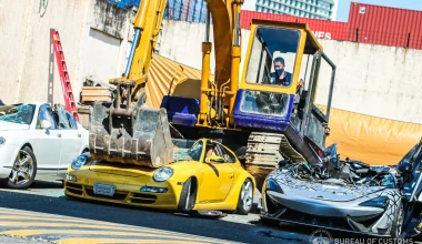 Γιατί μια μπουλντόζα καταστρέφει McLaren 620R και άλλα πανάκριβα μοντέλα στις Φιλιππίνες;