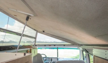 Vixen 21 TD: Τροχόσπιτο με 6κύλινδρο μοτέρ BMW και τελική ταχύτητα 160Km/h!