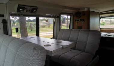 Vixen 21 TD: Τροχόσπιτο με 6κύλινδρο μοτέρ BMW και τελική ταχύτητα 160Km/h!