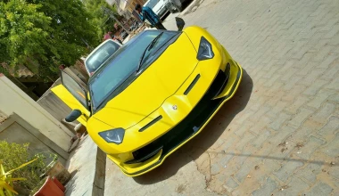 Μάντεψε τι αυτοκίνητο κρύβεται κάτω από αυτή την ψεύτικη Lamborghini