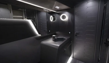 Αυτή η Lamborghini έχει δύο κινητήρες V12 και ταράζει τα νερά...