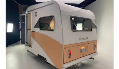 Vintage τροχόσπιτο Volkswagen - Vintage μέχρι να δεις το εσωτερικό του! [Video]