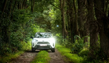 Οδηγούμε στο Βέλγιο το ολοκαίνουργιο Toyota Yaris Cross 