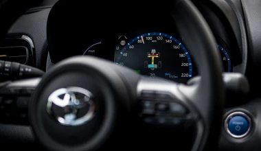 Οδηγούμε στο Βέλγιο το ολοκαίνουργιο Toyota Yaris Cross 