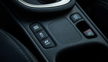 Οδηγούμε στο Βέλγιο το ολοκαίνουργιο Toyota Yaris Cross 