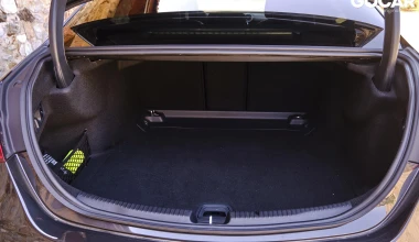 Δοκιμή Mercedes-Benz C 180: Προσομοιωτής S-Class με αρετές υβριδικού (video)